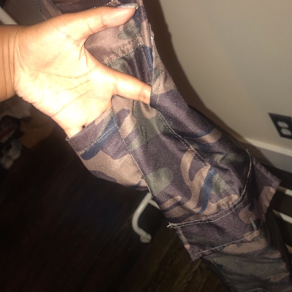 *sold on m e r c a r i* - Picture 5 of 5